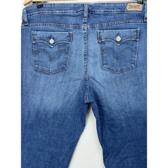 Levi’s Womens 590 Bootcut Medium Blue Denim Jeans Plus Size 18W Flap Pockets - Picture 11 of 16